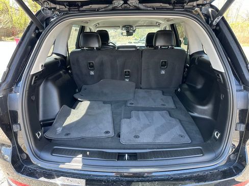 Certified 2022 Jeep Grand Cherokee Limited AWD/4WD image 18