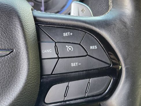 Used 2018 Chrysler 300 S w/ 300S Premium Group 2 RWD image 29