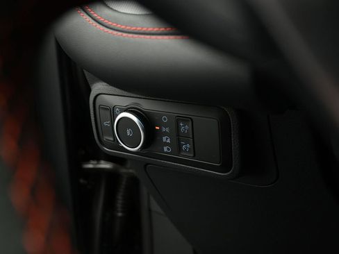 New 2025 Ford Explorer ST image 12