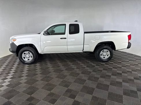 Used 2023 Toyota Tacoma SR RWD image 8