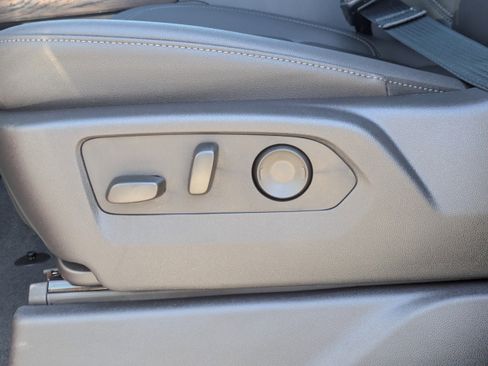 New 2025 GMC Sierra 2500 SLT w/ SLT Premium Package image 20