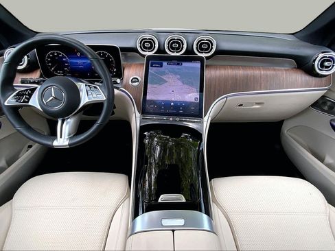 Certified 2025 Mercedes-Benz GLC 300 4MATIC image 16
