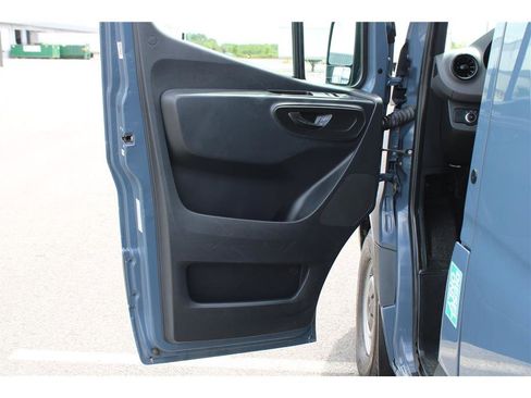 Used 2019 Mercedes-Benz Sprinter 170 image 9