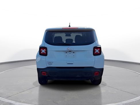 Used 2023 Jeep Renegade Latitude AWD/4WD image 7