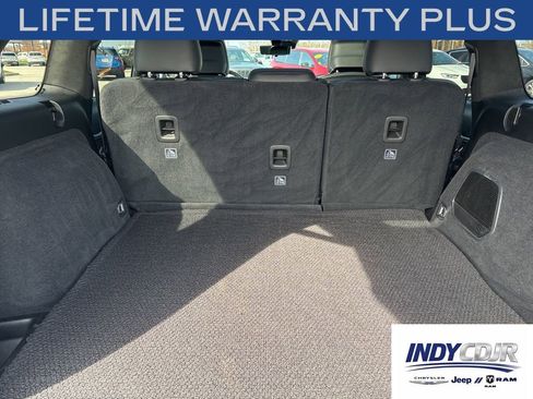 Used 2024 Jeep Grand Cherokee Summit AWD/4WD image 11