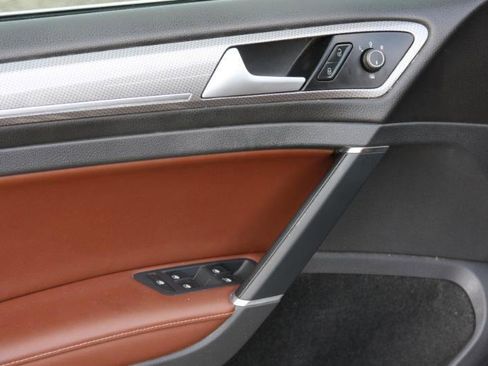 Used 2017 Volkswagen Golf Alltrack SE image 20