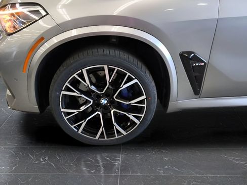 Used 2022 BMW X5 M w/ Executive Package AWD/4WD image 28