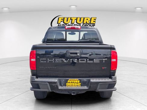 Used 2022 Chevrolet Colorado Z71 AWD/4WD image 5