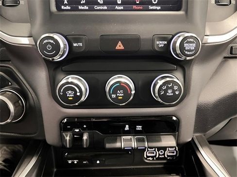 Used 2019 RAM 1500 Big Horn image 25