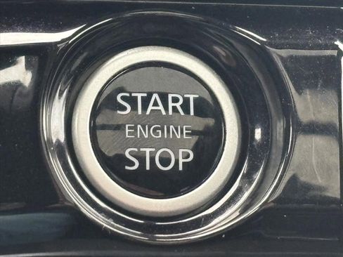 Used 2022 Nissan Pathfinder SL w/ SL Premium Package image 18