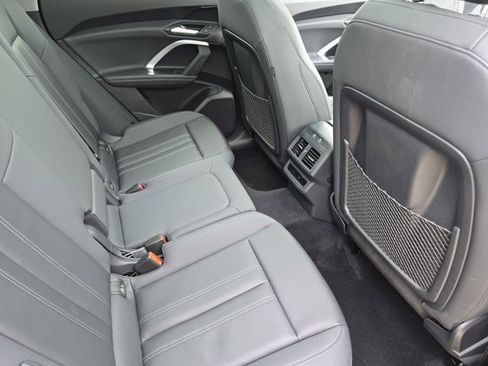 Used 2025 Audi Q5 Premium w/ Convenience Package AWD/4WD image 13