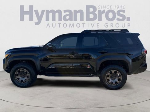 Used 2025 Toyota 4Runner Trailhunter image 6