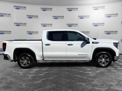 Used 2026 GMC Sierra 1500 SLT AWD/4WD image 6