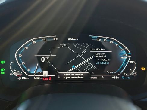 Used 2023 BMW X5 xDrive45e image 13