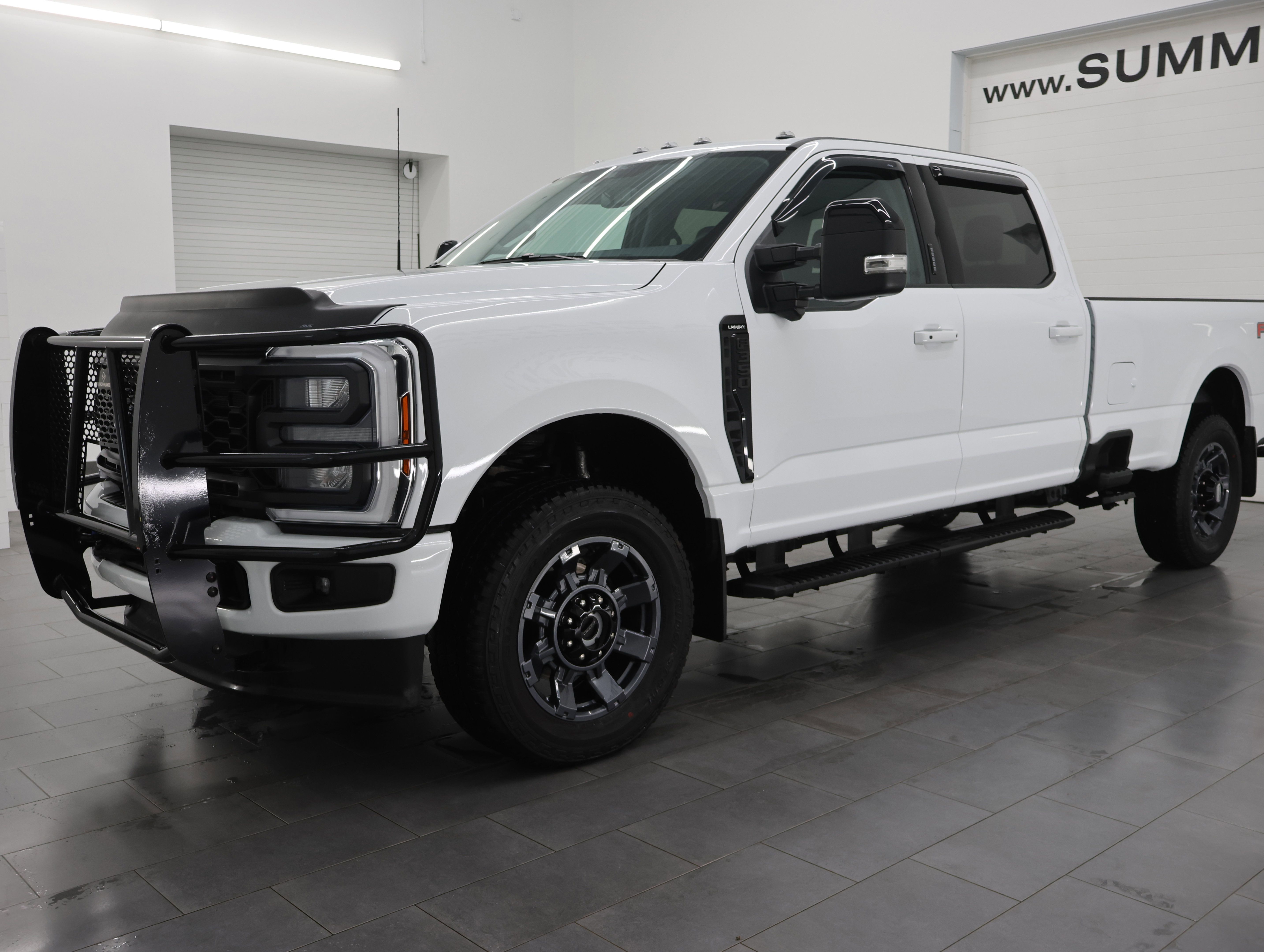 Used 2024 Ford F350 Lariat w/ Sport Appearance Package AWD/4WD image 7