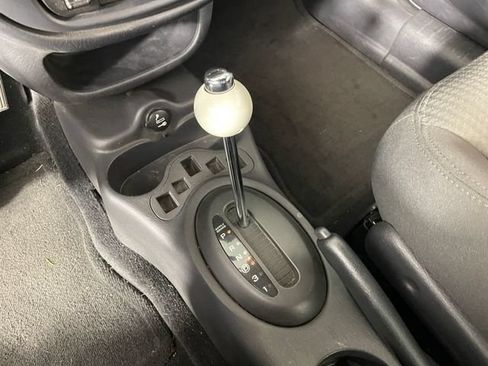 Used 2005 Chrysler PT Cruiser Touring FWD image 9