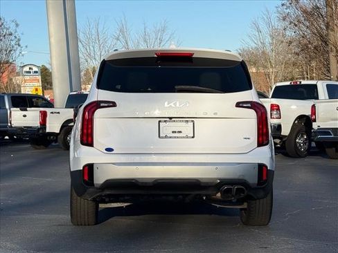 Used 2023 Kia Telluride S image 5