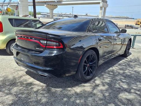 Used 2017 Dodge Charger SXT w/ Rallye Group RWD image 5