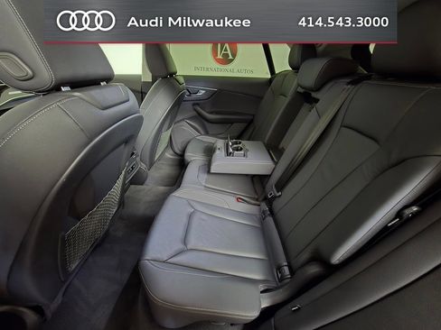 Used 2023 Audi Q8 Premium w/ Convenience Package AWD/4WD image 19