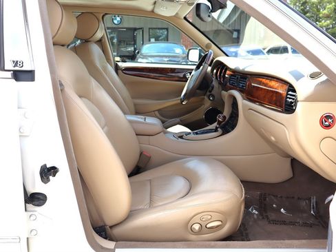 Used 2003 Jaguar XJ8 L RWD image 20