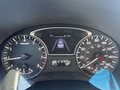 Used 2015 Nissan Altima 2.5 SV FWD image 24