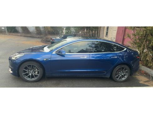 Used 2019 Tesla Model 3 Long Range image 2