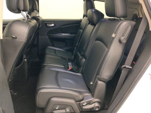Used 2014 Dodge Journey Crossroad w/ Flexible Seating Group FWD image 18