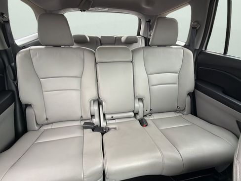 Used 2016 Honda Pilot Touring image 25