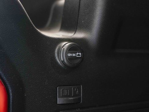 Used 2022 Jeep Wrangler Unlimited Sahara AWD/4WD image 41