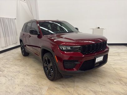 Used 2023 Jeep Grand Cherokee Altitude
