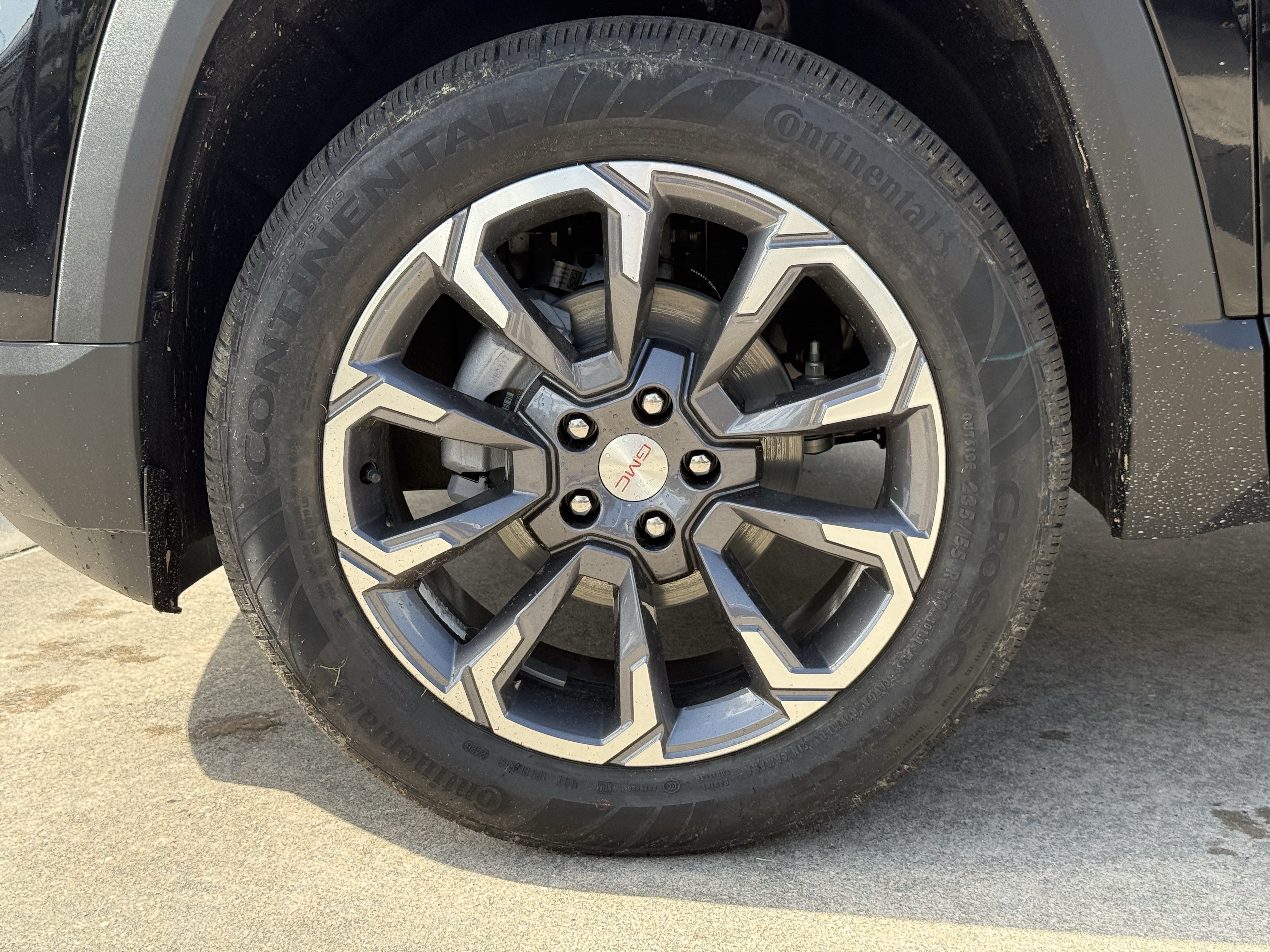 New 2027 GMC Terrain Elevation w/ Elevation Premium Package FWD image 9