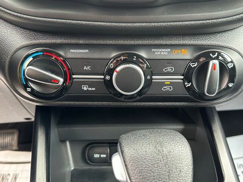 Used 2020 Kia Soul LX FWD image 17