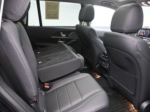 Used 2026 Mercedes-Benz GLS 450 4MATIC image 28