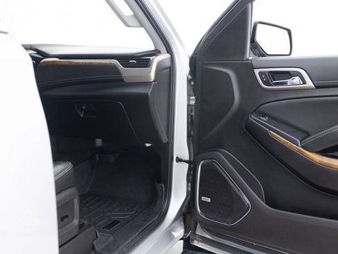 Used 2017 GMC Yukon Denali w/ Open Road Package image 32