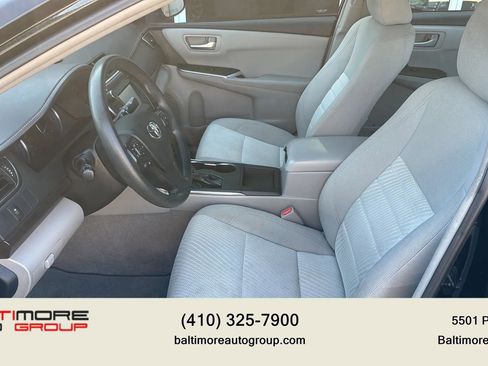 Used 2017 Toyota Camry LE image 10