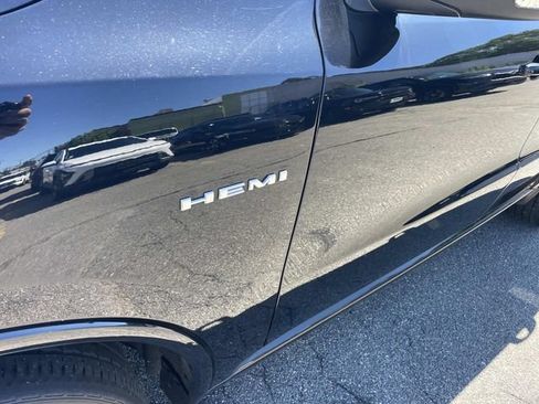 Used 2022 Dodge Durango R/T AWD/4WD image 17