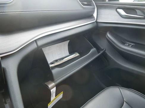 New 2025 Jeep Grand Cherokee Limited w/ Trailer Tow Package image 52