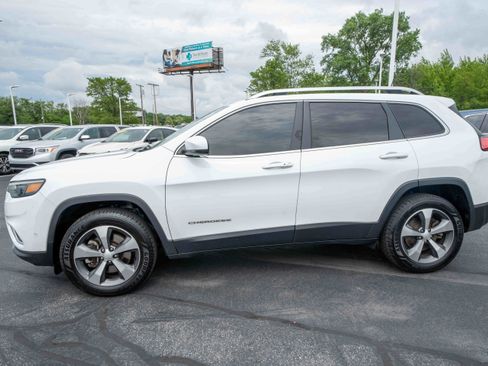 Used 2021 Jeep Cherokee Limited w/ Trailer Tow Group AWD/4WD image 3