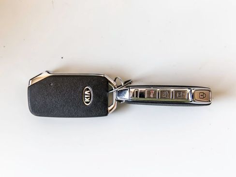 Used 2020 Kia Telluride EX w/ EX Premium Package FWD image 38