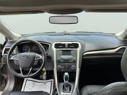Used 2016 Ford Fusion SE w/ Equipment Group 202A FWD image 27
