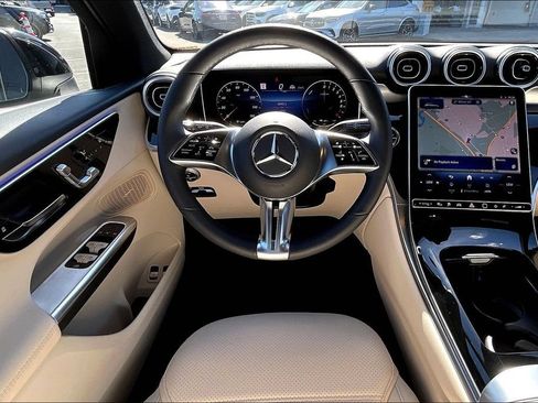 Certified 2025 Mercedes-Benz GLC 350e 4MATIC image 5
