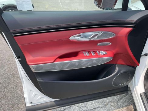 Used 2025 Genesis GV70 3.5T Sport w/ Sport Advanced Package image 16