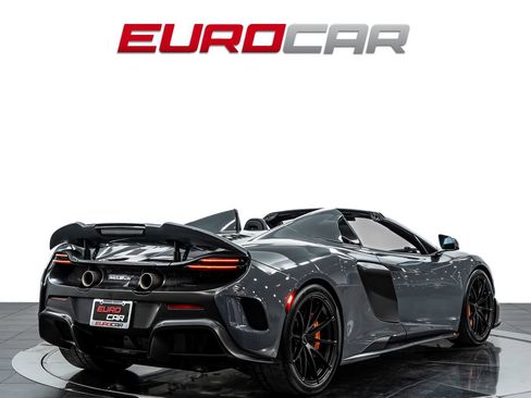 Used 2016 McLaren 675LT Spider RWD image 6