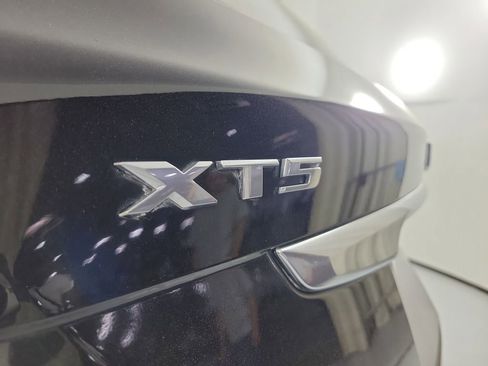 Certified 2024 Cadillac XT5 Luxury image 6