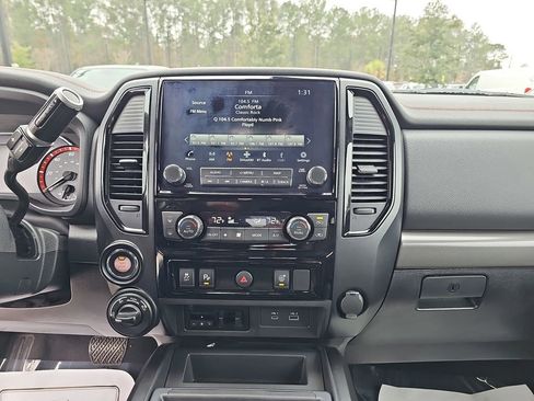 Used 2023 Nissan Titan PRO-4X image 24