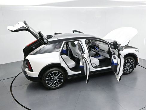 Certified 2025 Cadillac Optiq Sport 1 AWD/4WD image 43