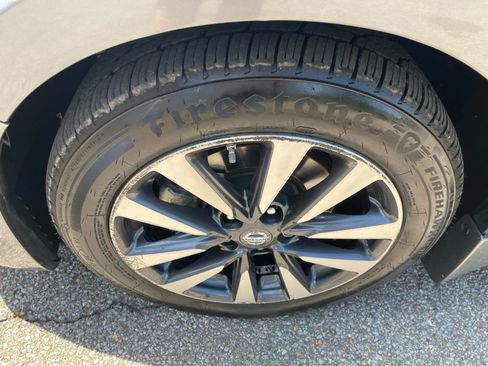 Used 2016 Nissan Altima 2.5 SL w/ Moonroof Package image 9