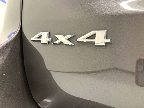 Used 2021 Jeep Grand Cherokee Laredo AWD/4WD image 18