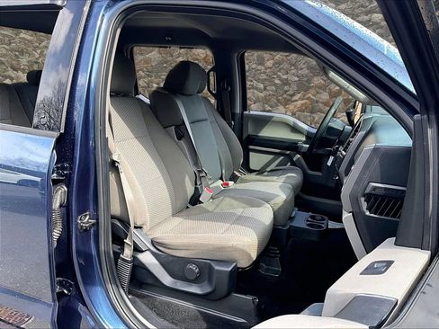 Used 2017 Ford F150 XLT image 7