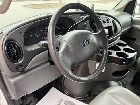 Used 2008 Ford E-350 and Econoline 350 Super Duty image 22